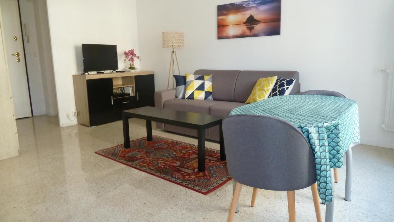 Antibes Centre Studio 27 M2 Renove Buitenkant foto